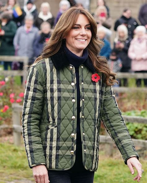 Kate Middleton Wears Green Burberry Suit to 